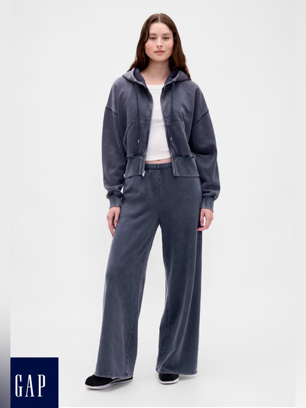 GAP VintageSoft Baggy Wide-Leg
Sweatpants Medium Petite Tapestry Navy Blue Wash